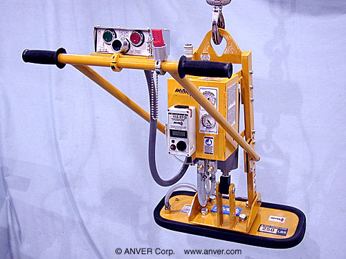 ANVER Single Pad Air Powered Lifter with Powered Tilt and with Foam Seal Vacuum Pad for Lifting & Tilting Truck Hoods up to 250 lb (113 kg)