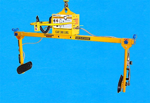 ANVER Two Pad Side Gripping Vacuum Lifter with Manual Rotation for Lifting and Rotating Various Size Loads weighing up to 300 lb (136 kg)