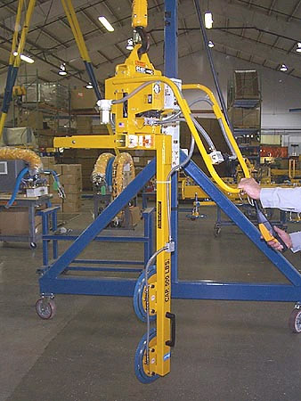 ANVER Two Pad Electric Powered Vertical Vacuum Lifter with Special "L" Shaped Frame for Lifting Oven Door Molds weighing up to 500 lb (227 kg)