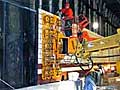 Vacuum End-Effectors for Gradall Fully Articulating for Installing Heavy Panels