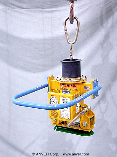 ANVER Mechanical Vacuum Generator with Single Oval Pad Attachment for Lifting & Handling Small Steel Blocks up to 200 lb (91 kg)