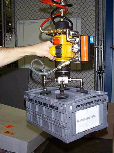 ANVER VM Vacuum-Hoist Lifting System with a Multiple Vacuum Cup Attachment for Lifting Bulky Objects