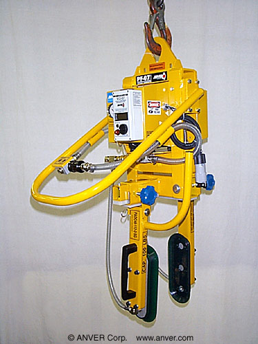 ANVER Electric Powered Vertical Vacuum Lifter with Side Gripping Attachment for Lifting Batteries Packs up to 200 lb (91 kg)